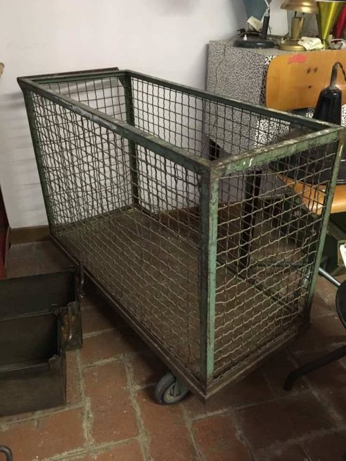 Carrello industriale vintage verde