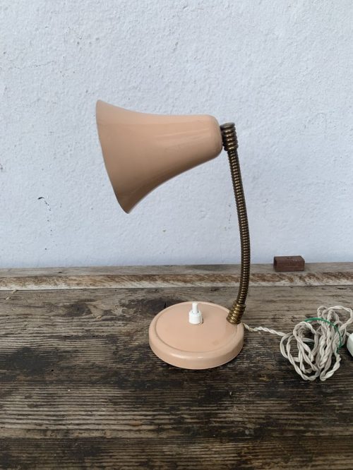 Lampada da tavolo rosa vintage