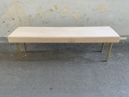 Panche in velluto disponibili cerimonie ed eventi H45 L140 P35 cm