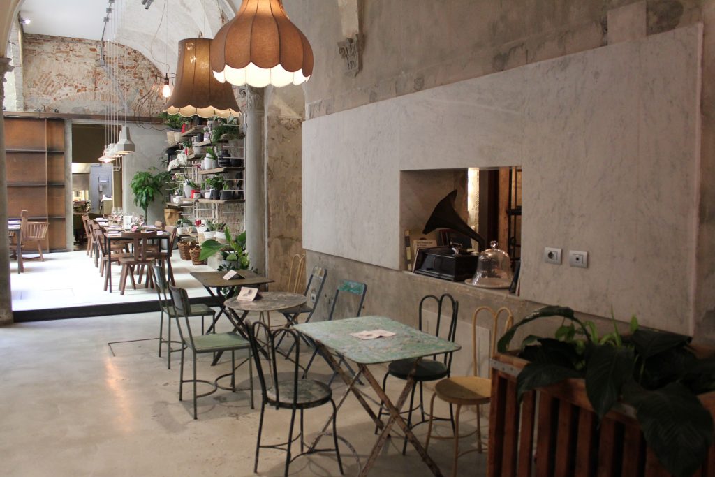 La Ménagère - Firenze