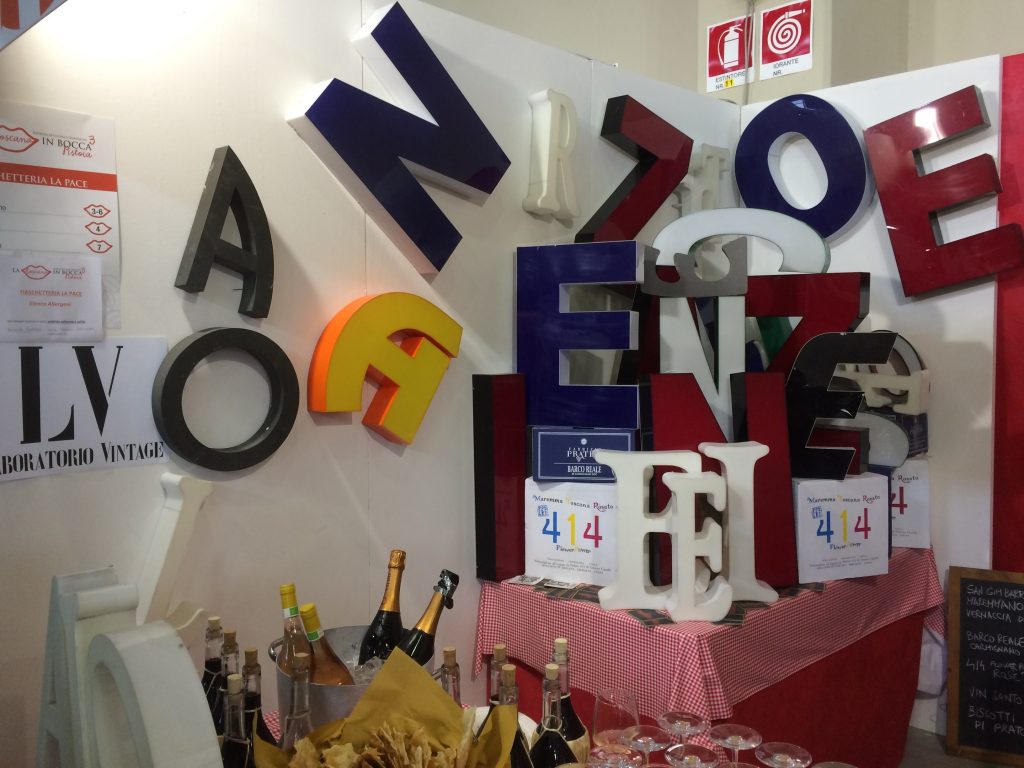 Allestimento stand 'Fiaschetteria La Pace' per 'La Toscana in bocca' Pistoia