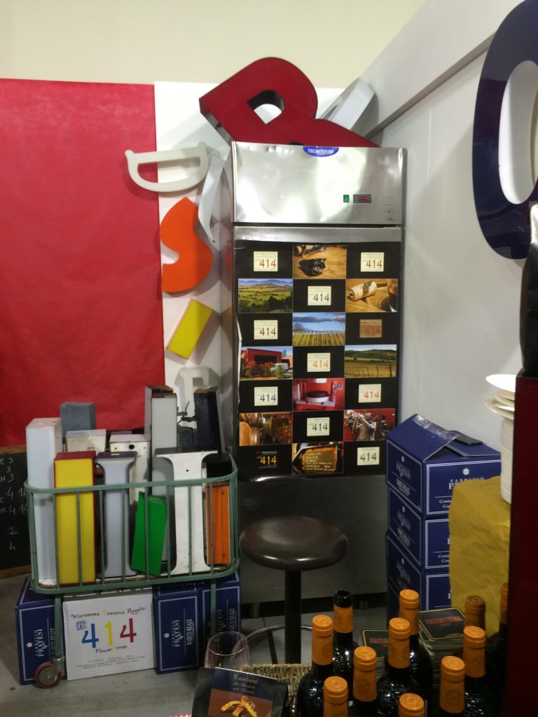 Allestimento stand 'Fiaschetteria La Pace' per 'La Toscana in bocca' Pistoia