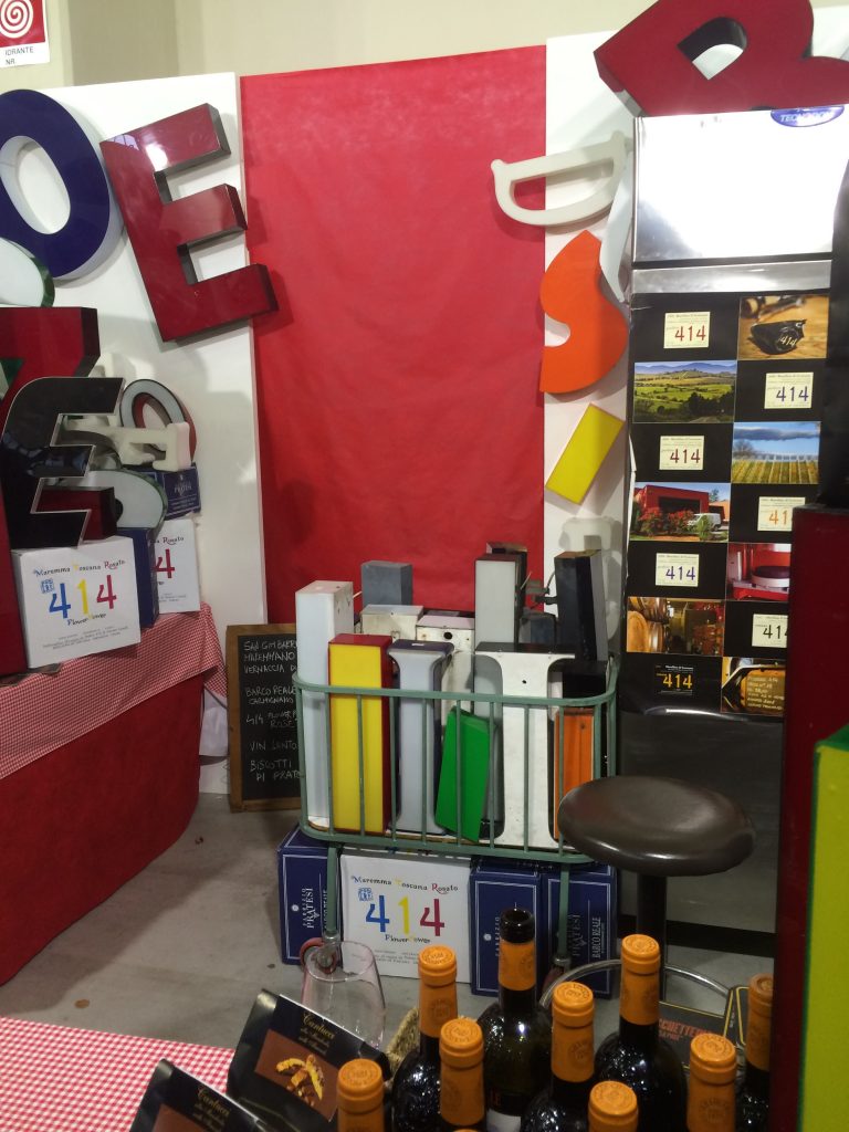 Allestimento stand 'Fiaschetteria La Pace' per 'La Toscana in bocca' Pistoia