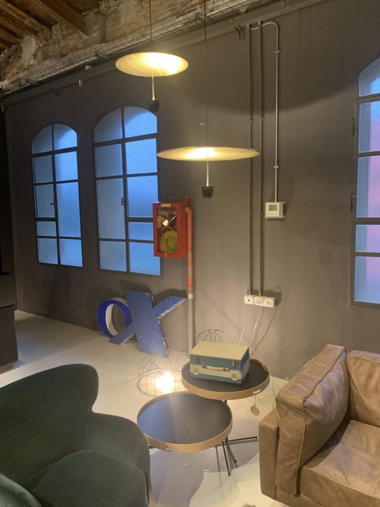 Fornitura complementi per Showroom Boffi - Firenze