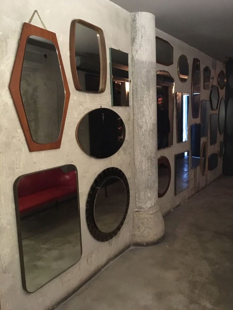 La Ménagère - Firenze - parete a specchi