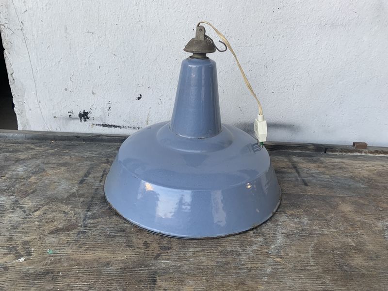 Lampadario industriale color indaco vintage