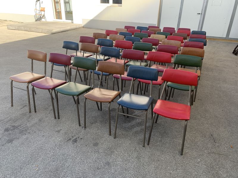 Sedie vintage colorate anni 60-70 - SOLO NOLEGGIO - immagine 2