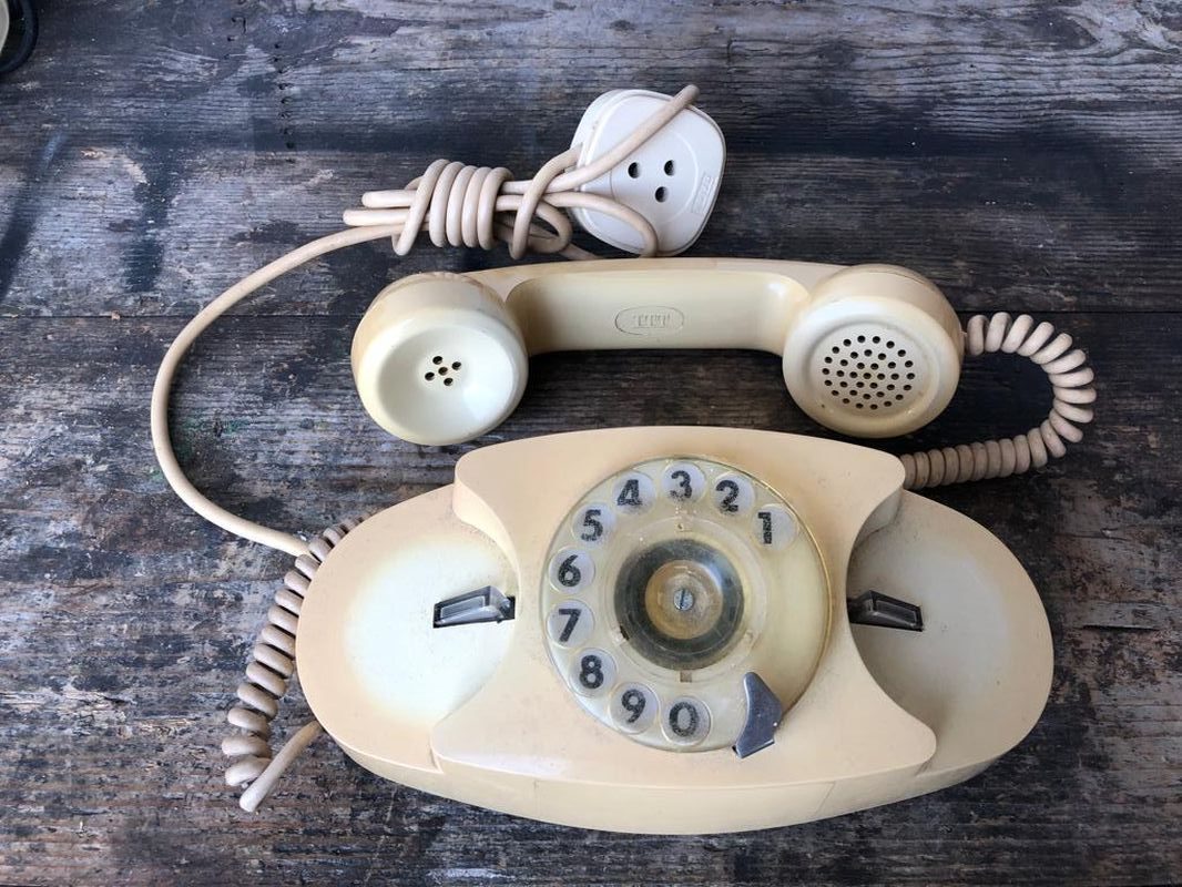 Telefono color beige vintage