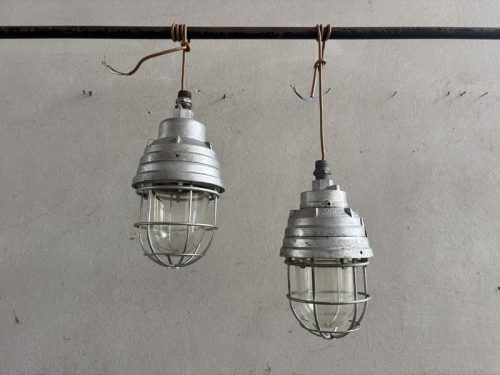 Lampade industriali vintage - navali disponibili 80 pezzi - SOLO NOLEGGIO