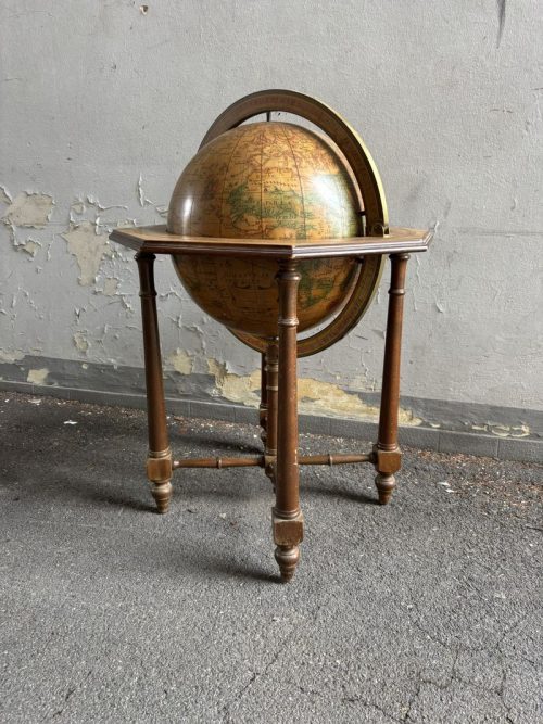 Mappamondo giradischi vintage