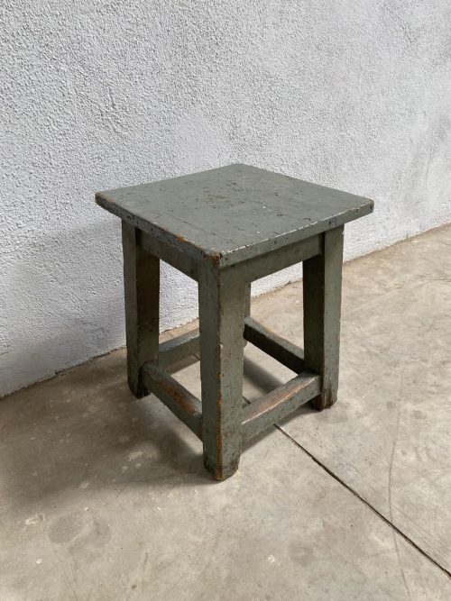 Sgabellino legno grigio