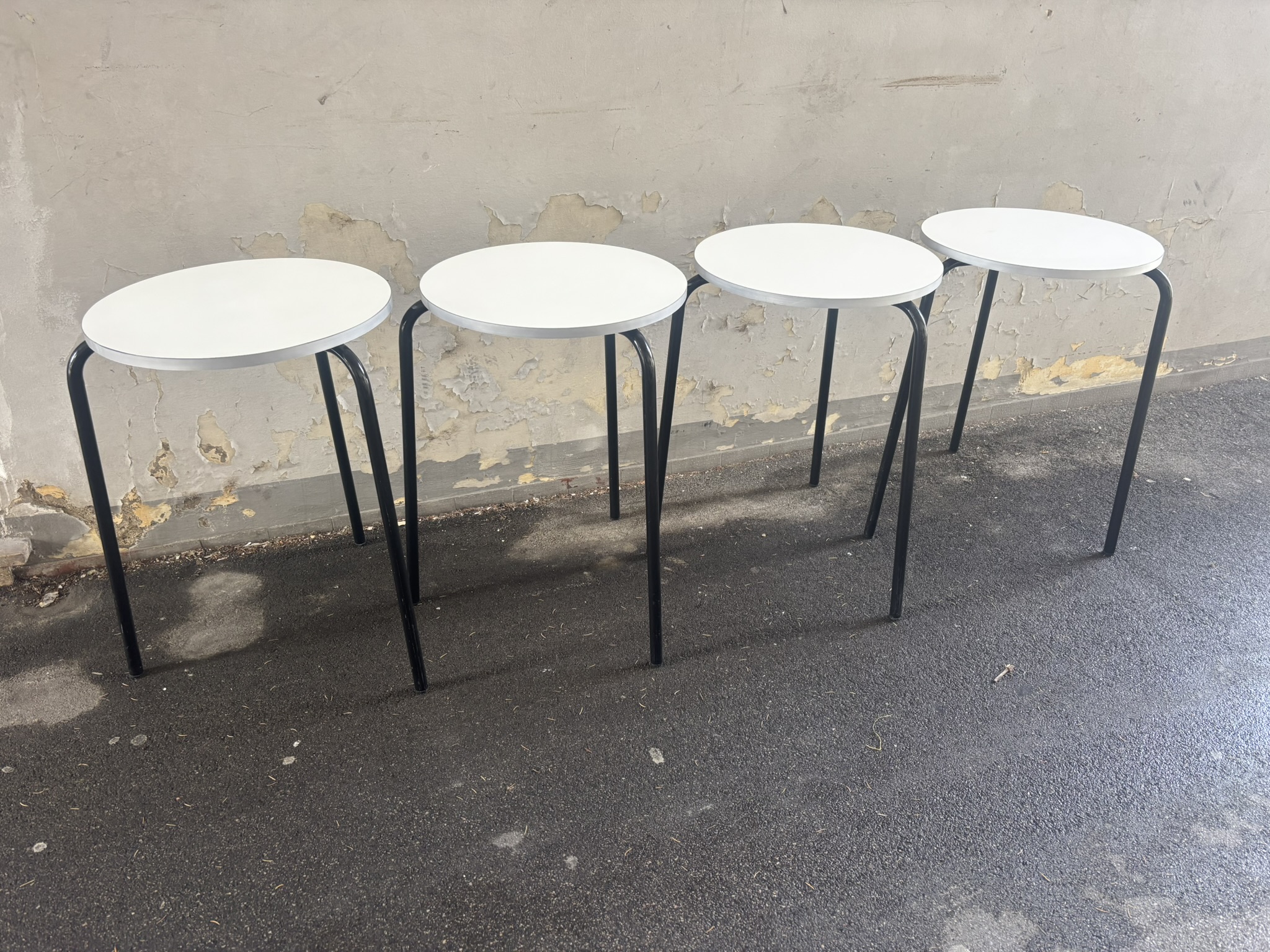 Tavolini bar nostra produzione bordo alluminio